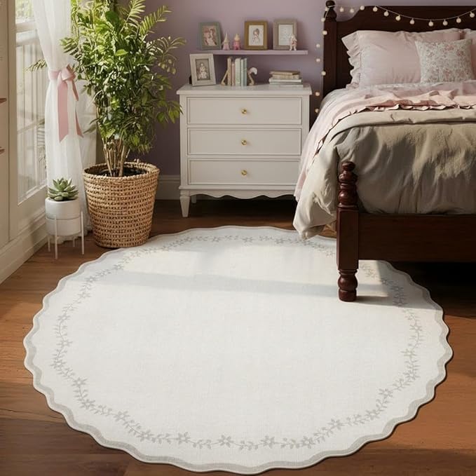 GarveeHome Round Area Rugs 4ft for Kids Room, Solid Beige Scalloped Washable Circle Rug Soft Non Slip Floral Print Floor Mat Carpet Indoor Thin Tent Rug for Bedroom Dining Room Playroom Nursery
