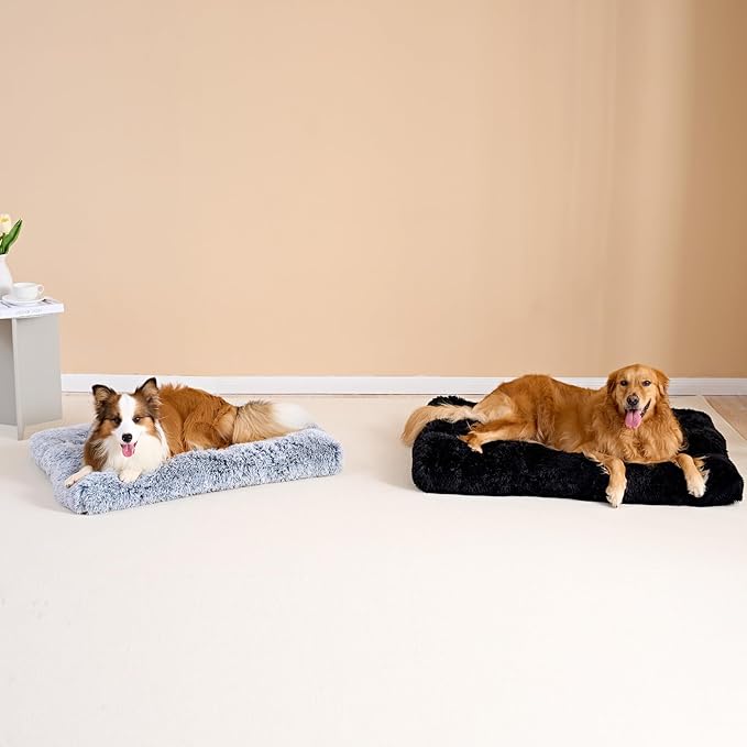 EHEYCIGA Fluffy Dog Crate Bed for Large Dogs, Plush Faux Fur Crate Pad, Calming Anti Anxiety Large Dog Bed, Washable Soft Warm Mat with Non-Slip Bottom, Black