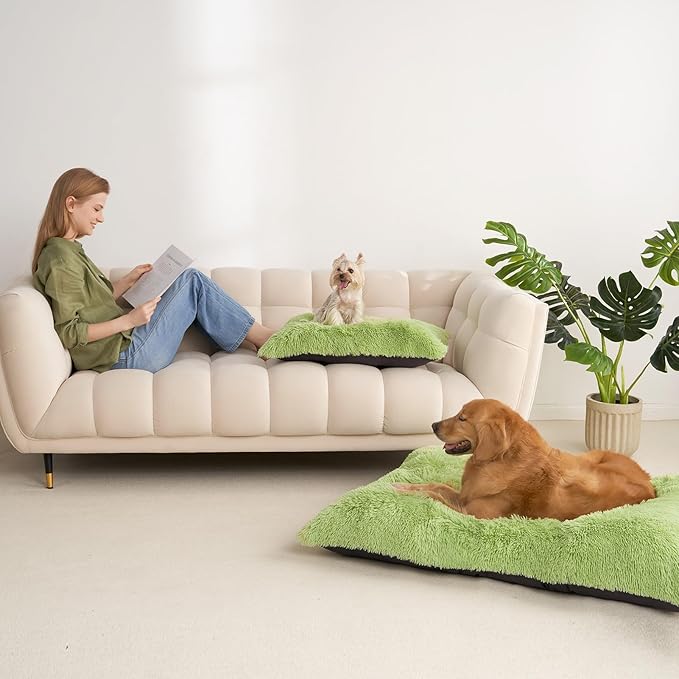 EHEYCIGA Fluffy XXL Dog Crate Pad, Plush Faux Fur Crate Bed for Extra Large Dogs, Calming Anti Anxiety XXL Dog Bed, Washable Warm Mat with Non-Slip Bottom, Green
