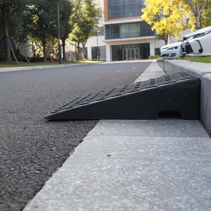2Pack Rubber Curb Ramp 7.5" Rise Height, Heavy-Duty Threshold Ramps, Driveway Curb Ramps Portable Shed Ramps 7000 Lbs Load Capacity for Cars Vehicle Motorcycle Wheelchairs Bikes