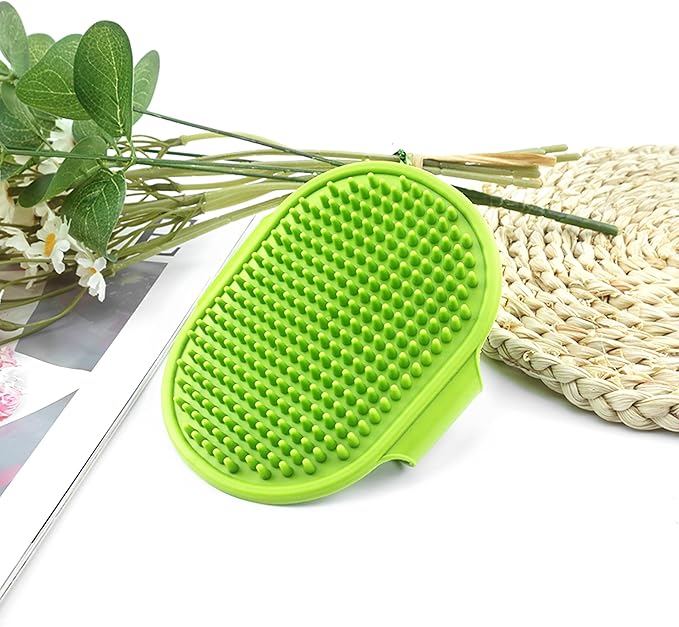 Quacc Dog Shampoo Brush Adjustable Handle Pet Grooming Bath Brush for Long Short Haired Dogs, Cats Shampooing Massaging