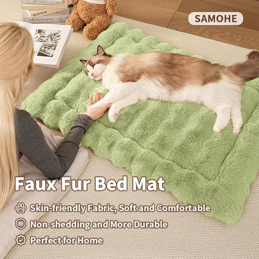 Self-Warming Cat Bed, Plush Faux Fur Pet Bed Mat with Anti-Slip Bottom, Ultra Soft Heated Pad for Cats & Kittens, Cozy Fluffy Bed for Window & Sills Couches, Machine Washable, 23x15 Inch Green