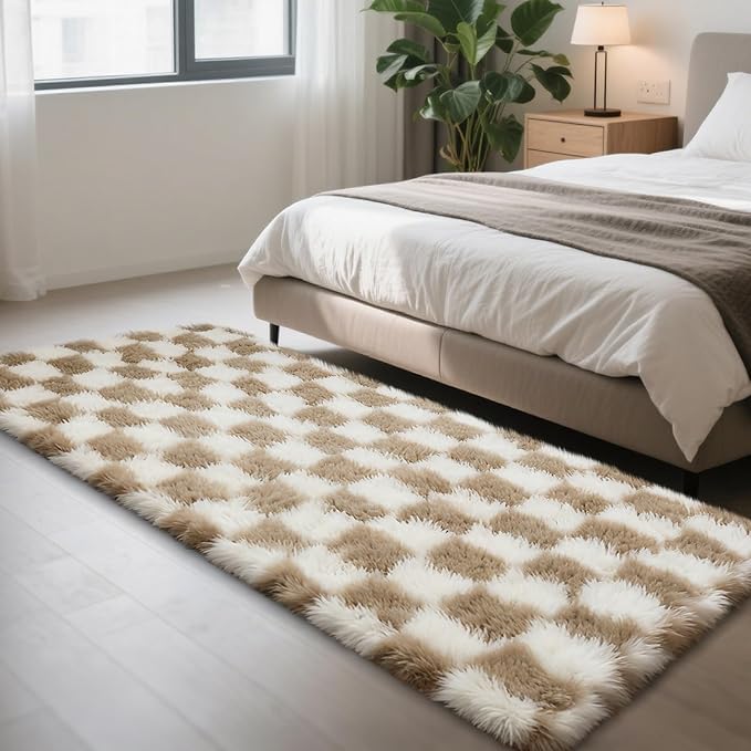 Checkered Rug for Bedroom, 2x6 Beige and White Area Rugs, Classic Checkered Carpets Shaggy Area Rug, Bedside Rugs for Living Room Bedroom Kids Room Home Decor