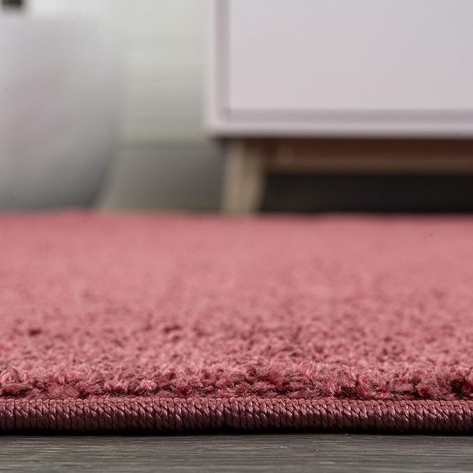 JONATHAN Y Haze Solid Low-Pile Red Indoor Area Rug 6x9, Coastal,Bohemian,Minimalist,Classic, Easy-Cleaning for Living Room,Bedroom,Kitchen,Pet Friendly,Non-Shedding (SEU100E-6)