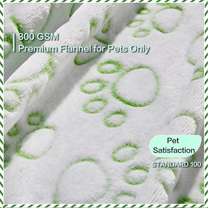 Green Throw Dog Blanket for Puppy Gifts, Dog Stuff Used for Pet Beds, Washable Soft Puppy Essentials Accesssories