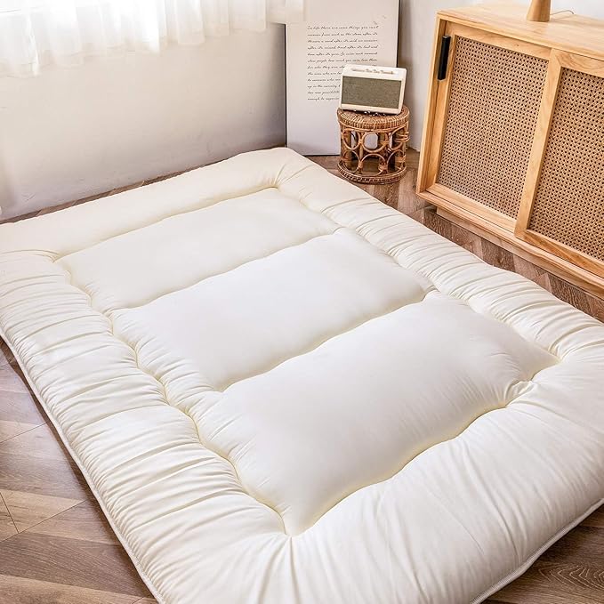 MAXYOYO Japanese Floor Mattress Futon Mattress, Thicken Sleeping Pad Foldable Roll Up Floor Futon for Adults Tatami Mat Dormitory Bed Lounger, Off White, Full Size