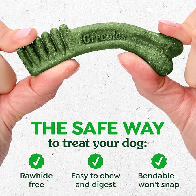 Greenies Veterinarian-Recommended Adult Natural Dental Dog Treats Petite Size, Dog Dental Chews, Original Flavor, 36 oz. Pack, 60 Count