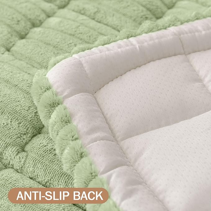 Smiry Couch Cover for Dogs Washable, Non Slip Fuzzy Pet Couch Covers for 3 Cushion Sofa Pet Friendly, Thick Soft Sofa Slipcovers Cushion Protector (Green, 27.6" x 59")