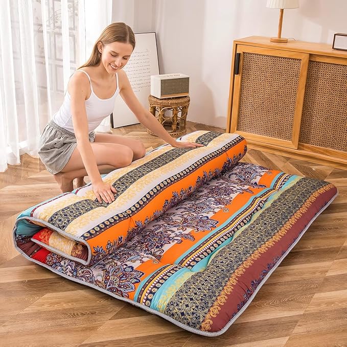 MAXYOYO Bohemian Retro Floor Mattress Vintage Floral Japanese Futon Mattress Roll Up Thicken Sleeping Bed Portable Camping Mattress Floor Lounger Couch Bed Mattress Pad, King Size