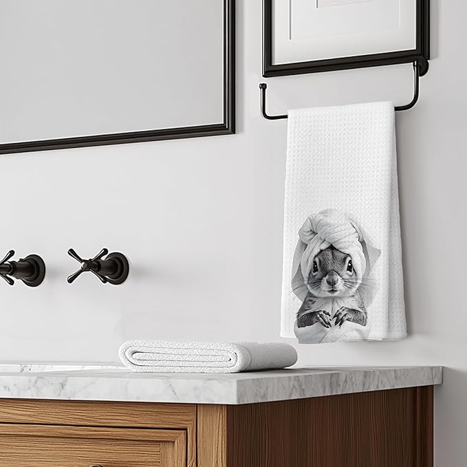Funny Squirrel Hand Towels for Bathroom Kitchen Decor, Squirrel Lover Lover Gifts, Funny Kids Bathroom Hand Towels,16x24 Inches