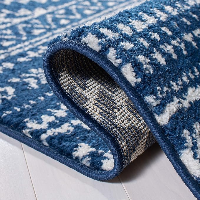SAFAVIEH Area Rug 6x9 - Tulum Collection - Navy & Ivory, Moroccan Boho Tribal Design, Non-Shedding & Easy to Clean, Ideal for Living Room, Bedroom, Dining Space (TUL272N)