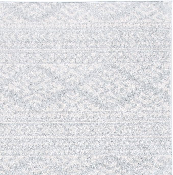 SAFAVIEH Tulum Collection Area Rug - 5'3" x 7'6", Light Grey & Ivory, Moroccan Boho Tribal Design, Non-Shedding & Easy to Clean, Ideal for Living Room, Bedroom, Dining Space (TUL272F)
