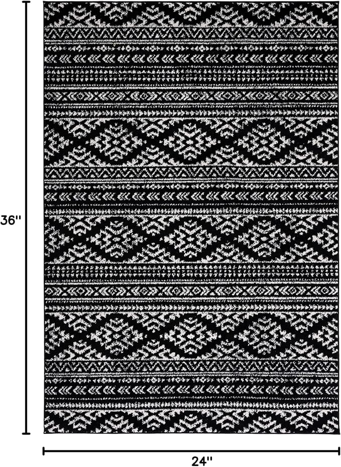 SAFAVIEH Tulum Collection Accent Rug - 2' x 3', Black & Ivory, Moroccan Boho Tribal Design, Non-Shedding & Easy to Clean, Ideal for Front Door, Kitchen, Entryway, Foyer (TUL272Z)
