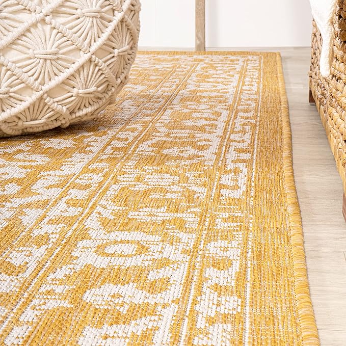 JONATHAN Y Boho Medallion Indoor Outdoor Round Area Rug 5 Ft Yellow/Cream, Malta Textured Weave for Backyard, Patio, Porch, Easy-Cleaning, High Traffic, Pet-Friendly, Non-Shedding (SMB104G-5R)