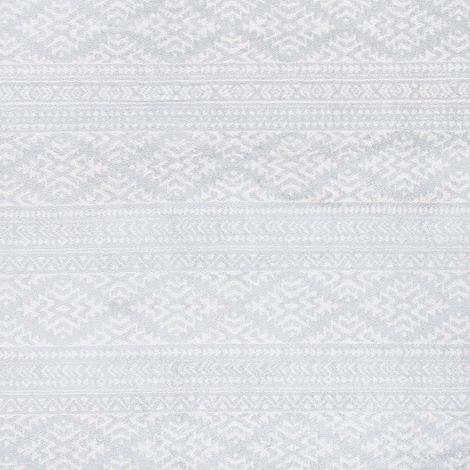 SAFAVIEH Tulum Collection Area Rug - 5'3" x 7'6", Light Grey & Ivory, Moroccan Boho Tribal Design, Non-Shedding & Easy to Clean, Ideal for Living Room, Bedroom, Dining Space (TUL272F)