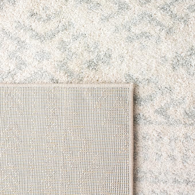 SAFAVIEH Tulum Collection Area Rug - 9' Square, Ivory & Light Grey, Moroccan Boho Tribal Design, Non-Shedding & Easy to Clean, Ideal for Living Room, Bedroom, Dining Space (TUL272G)