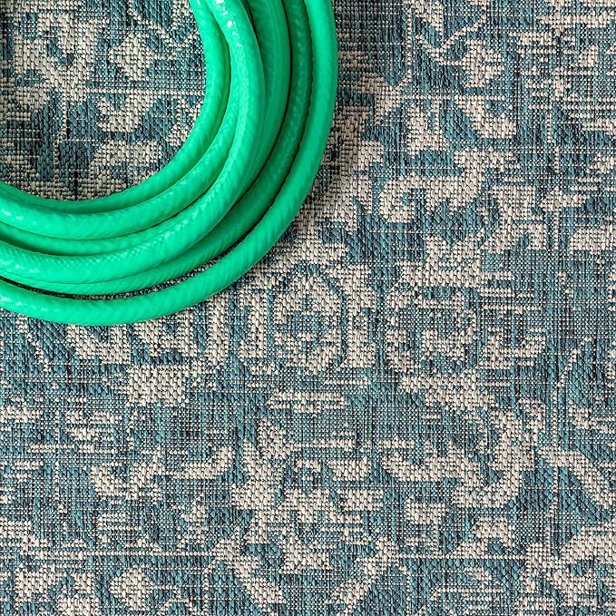 JONATHAN Y Boho Medallion Indoor Outdoor Round Area Rug 5 Ft Teal/Gray, Malta Textured Weave for Backyard, Patio, Porch, Easy-Cleaning, High Traffic, Pet-Friendly, Non-Shedding (SMB104B-5R)