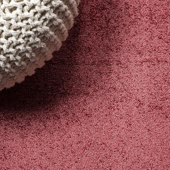 JONATHAN Y Haze Solid Low-Pile Red Indoor Area Rug 8x10, Coastal,Bohemian,Minimalist,Classic, Easy-Cleaning for Living Room,Bedroom,Kitchen,Pet Friendly,Non-Shedding (SEU100E-8)