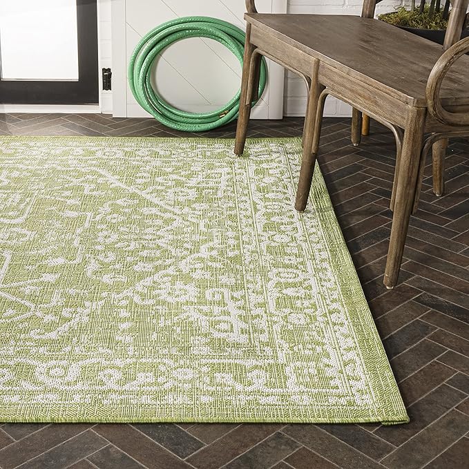 JONATHAN Y Boho Medallion Indoor Outdoor Area Rug 8X10 Green/Cream, Malta Textured Weave for Backyard, Patio, Porch, Easy-Cleaning, High Traffic, Pet-Friendly, Non-Shedding (SMB104D-8)