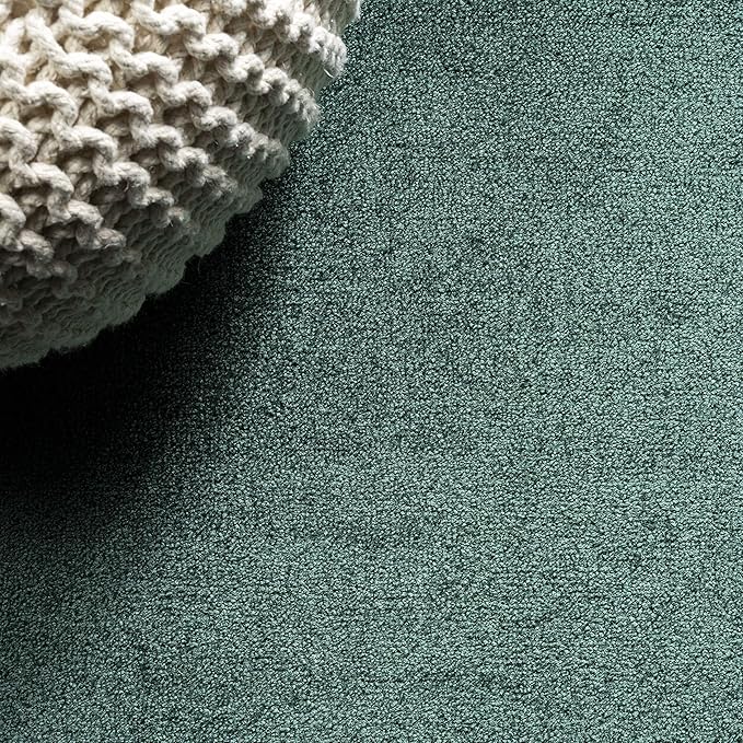 JONATHAN Y Haze Solid Low-Pile Emerald 4x6 Oval Indoor Area Rug, Coastal,Bohemian,Minimalist,Classic, Easy-Cleaning for Living Room,Bedroom,Kitchen,Pet Friendly,Non-Shedding (SEU100L-4OV)