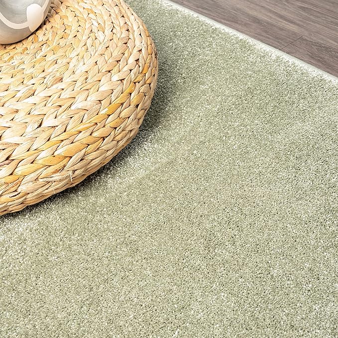 JONATHAN Y Haze Solid Low-Pile Green 4' Round Indoor Area Rug, Coastal,Bohemian,Minimalist,Classic, Easy-Cleaning for Living Room,Bedroom,Kitchen,Pet Friendly,Non-Shedding (SEU100O-4R)