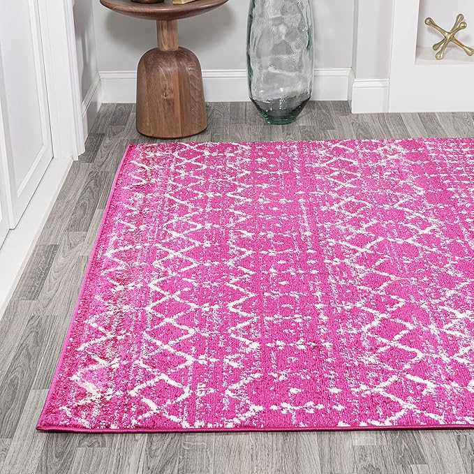 JONATHAN Y Boho Vintage Diamond Fuchsia/Ivory Indoor Area Rug 4X6 ft, Moroccan Hype for Living Room, Bedroom, Kitchen, Office, Easy-Cleaning, High Traffic, Pet-Friendly, Non-Shedding (MOH101G-4)
