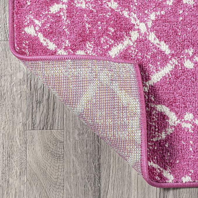 JONATHAN Y Boho Vintage Diamond Fuchsia/Ivory Indoor Area Rug 4X6 ft, Moroccan Hype for Living Room, Bedroom, Kitchen, Office, Easy-Cleaning, High Traffic, Pet-Friendly, Non-Shedding (MOH101G-4)
