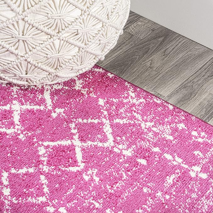 JONATHAN Y Boho Vintage Diamond Fuchsia/Ivory Indoor Area Rug 4X6 ft, Moroccan Hype for Living Room, Bedroom, Kitchen, Office, Easy-Cleaning, High Traffic, Pet-Friendly, Non-Shedding (MOH101G-4)